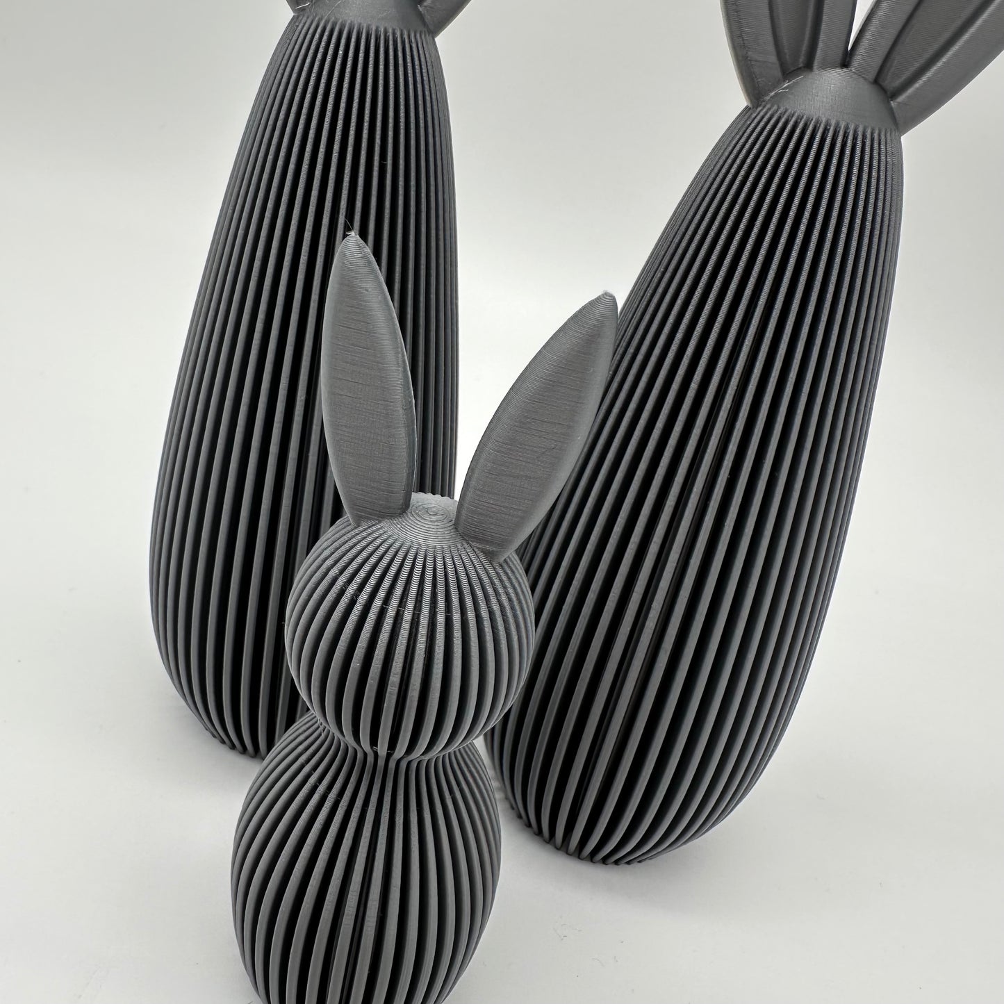 Moderner 3d Druck. Nini Osterhasen, Osterhase mit Rillen, Osterhase geriffelt, Ostern, Happy Easter, Happy Spring, verschiedenen Farben, Nachhaltigkeit