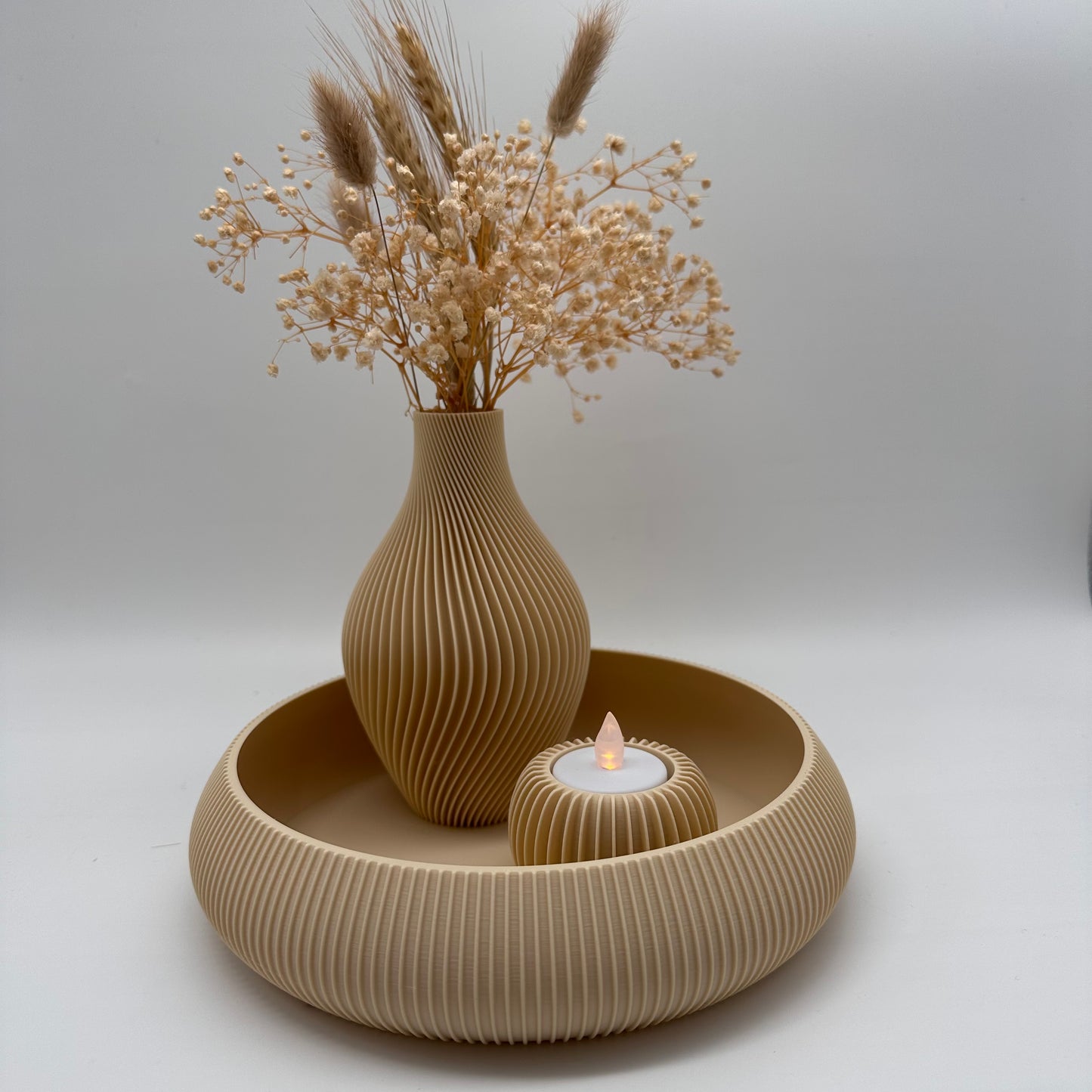 Moderner 3d Druck. Schale, Schale mit Rillen, Tablett, Ablage, Dekotablett, verschiedenen Farben, Nachhaltig