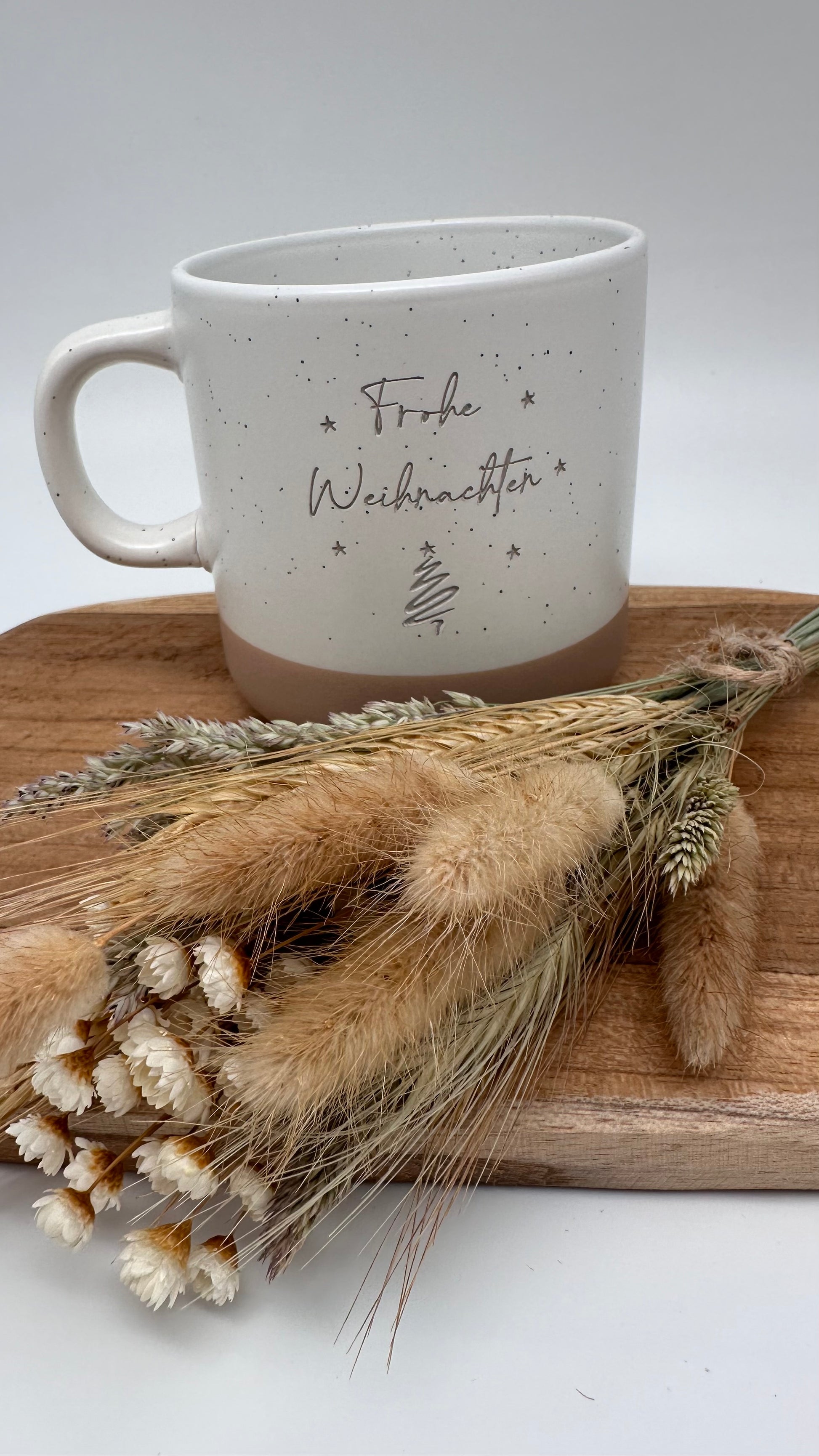 Kaffeebecher,Tasse, Becher mit Spruch Frohe Weihnachten, perfektes Geschenk für Mitarbeiter oder Familie weiß, personalisierter Kaffeebecher