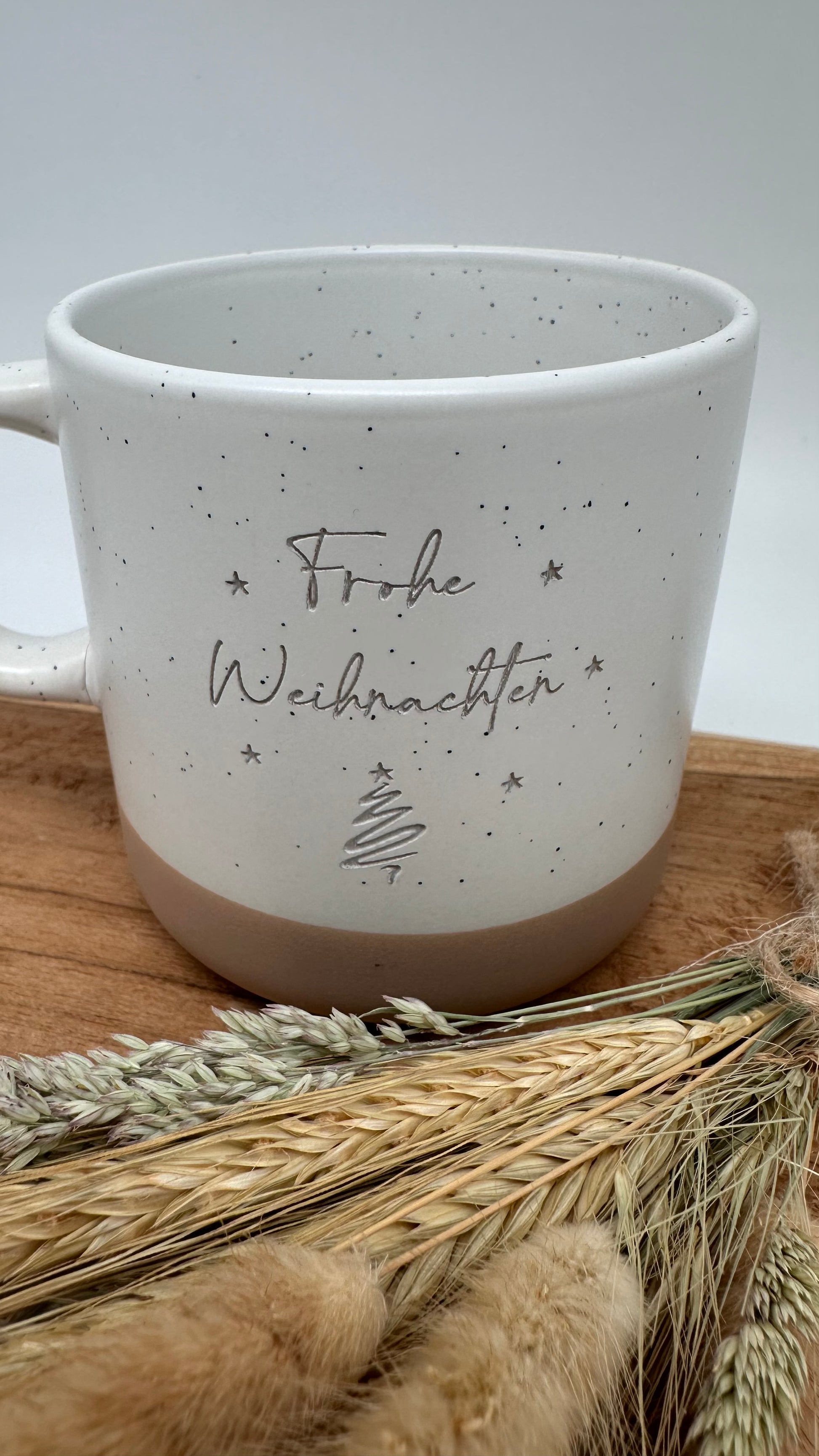 Kaffeebecher,Tasse, Becher mit Spruch Frohe Weihnachten, perfektes Geschenk für Mitarbeiter oder Familie weiß, personalisierter Kaffeebecher