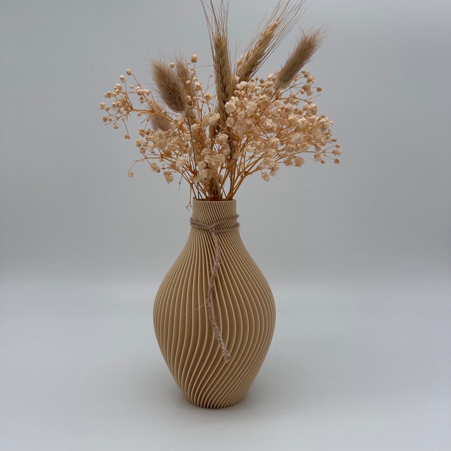 Moderne 3d Druck. Vase mit Rillen, Vase geriffelt, modernes Design, verschiedenen Farben, 3d Druck, Nachhaltigkeit