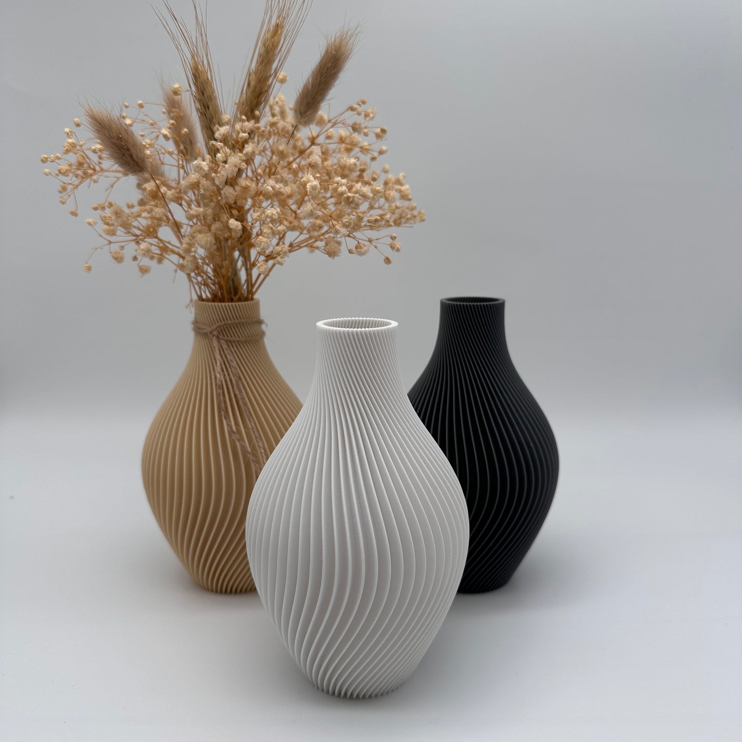 Moderne 3d Druck. Vase mit Rillen, Vase geriffelt, modernes Design, verschiedenen Farben, 3d Druck, Nachhaltigkeit